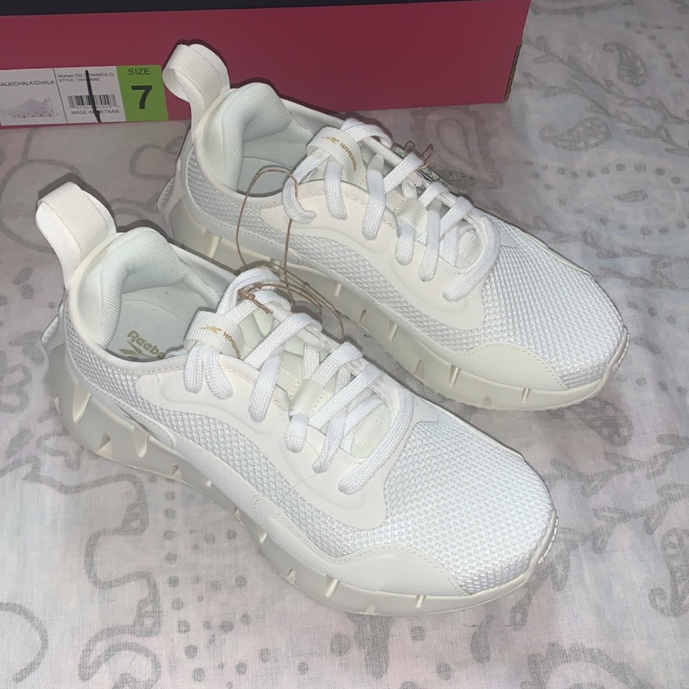 New Reebok Zig Dynamica Chalk White Sneakers - Picture 3 of 6